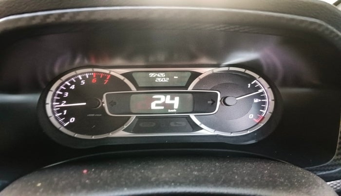 2019 Nissan Kicks XV 1.5, Petrol, Manual, 95,426 km, interior