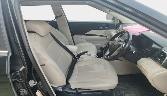 2022 Mahindra XUV300 W8 1.5 DIESEL, Diesel, Manual, 95,798 km, interior