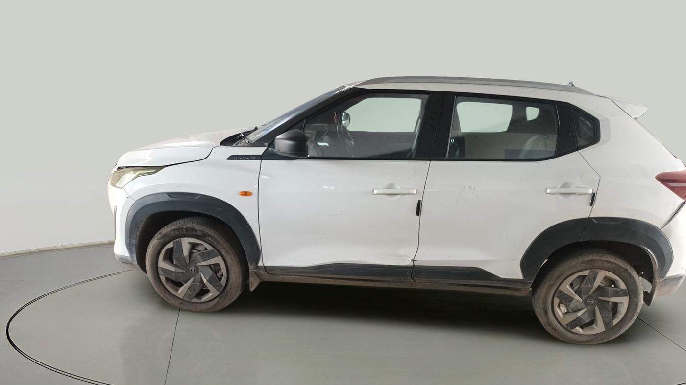 2024 Nissan MAGNITE XE, Petrol, Manual, 56,573 km, exterior