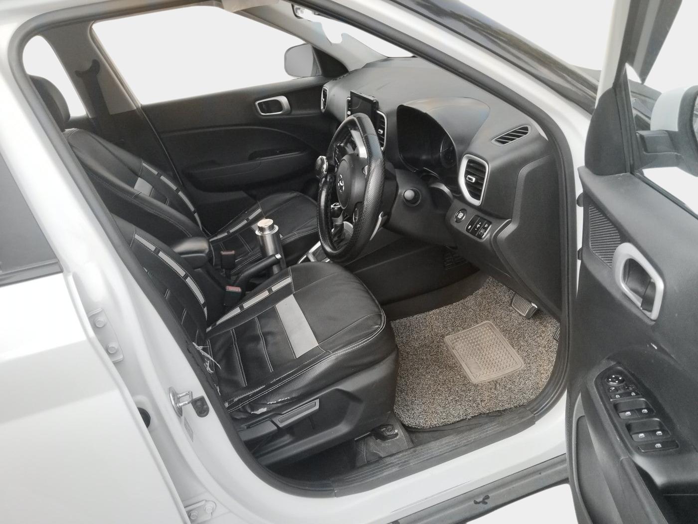 2022 Hyundai VENUE SX PLUS 1.0 TURBO DCT, Petrol, Automatic, 58,298 km, interior