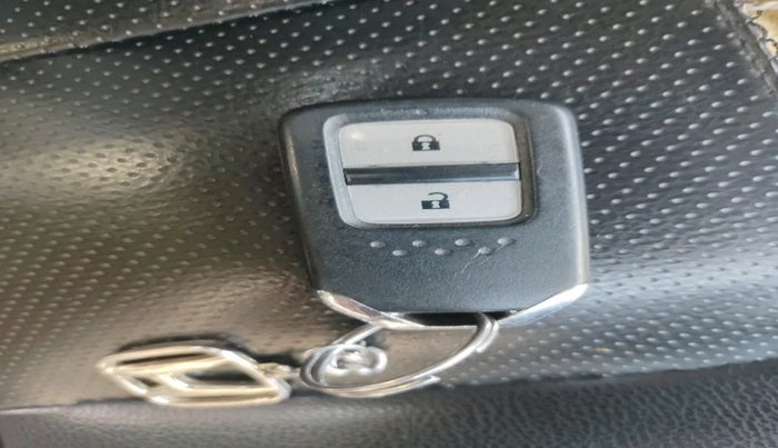 2016 Honda BR-V 1.5L I- DTEC V, Diesel, Manual, 1,04,134 km, interior