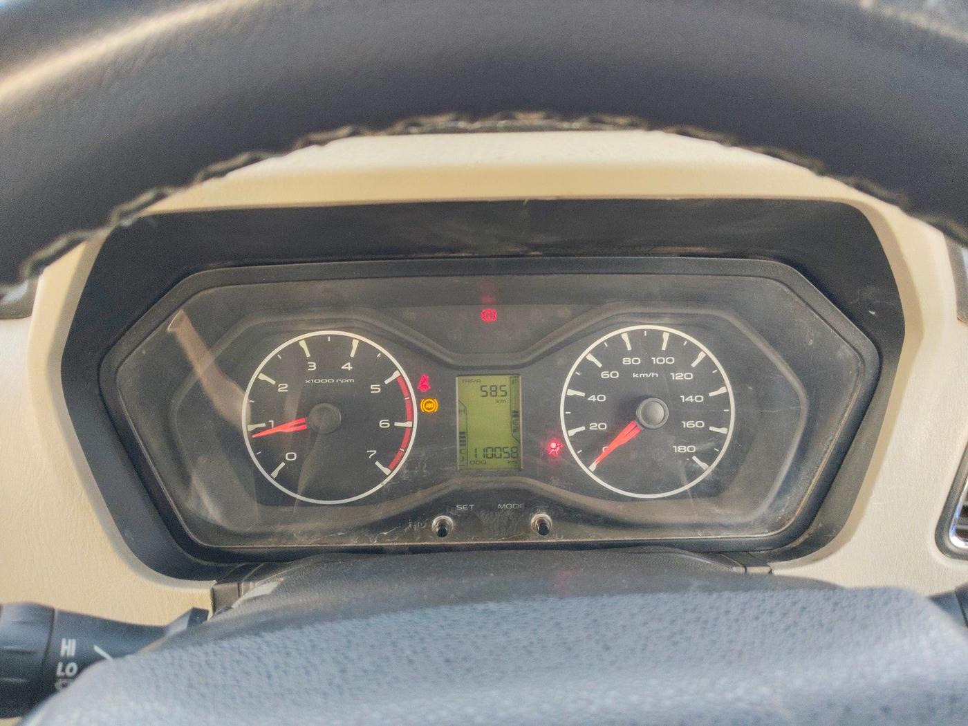 2018 Mahindra Scorpio S7, Diesel, Manual, 1,15,000 km, interior