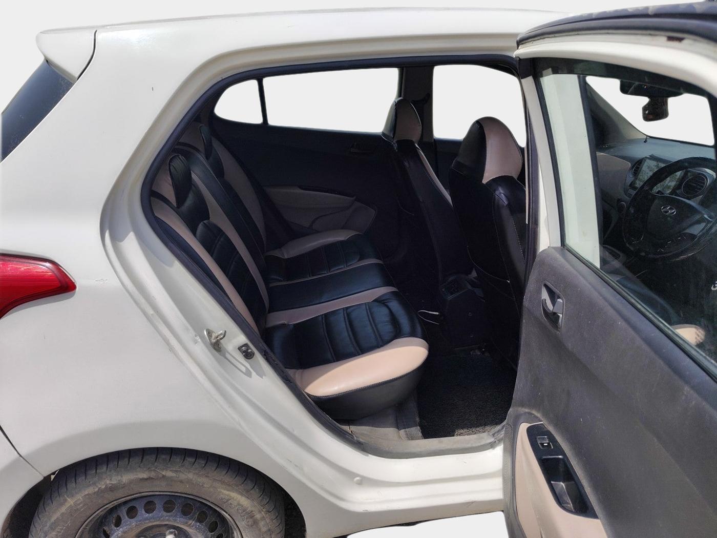 2016 Hyundai Grand i10 MAGNA 1.2 KAPPA VTVT, Petrol, Manual, 90,482 km, interior