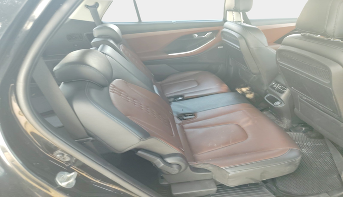 2021 Hyundai ALCAZAR PLATINUM(O) 7STR 1.5 AT, Diesel, Automatic, 82,811 km, interior