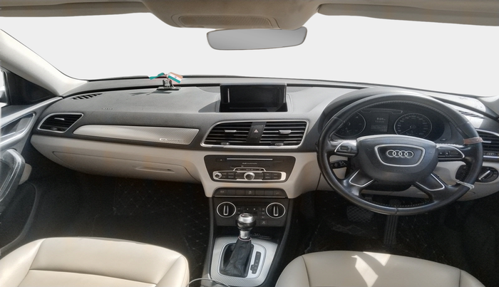 2016 Audi Q3 35 TDI Quattro, Diesel, Automatic, 1,45,000 km, interior
