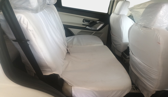 2023 Tata Safari XZA PLUS O 7STR, Diesel, Automatic, 3,388 km, interior