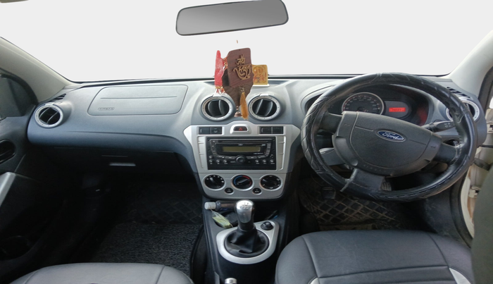 2013 Ford Figo TITANIUM 1.4 DIESEL, Diesel, Manual, 74,038 km, interior