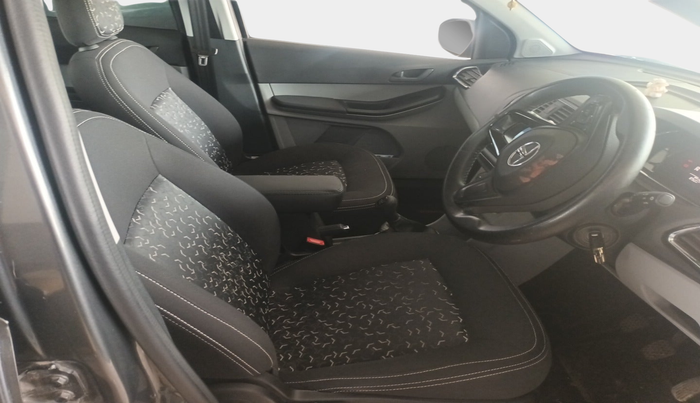 2023 Tata Tiago XT (O) PETROL, Petrol, Manual, 8,755 km, interior