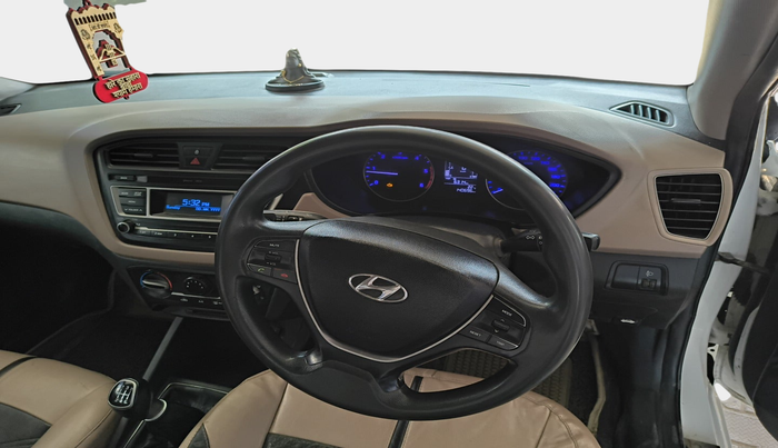 2017 Hyundai Elite i20 ASTA 1.4 CRDI, Diesel, Manual, 1,40,698 km, interior