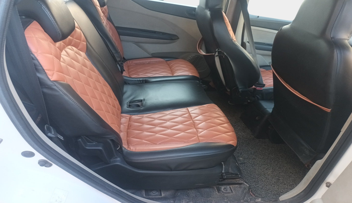 2020 Renault TRIBER RXT, Petrol, Manual, 89,151 km, interior