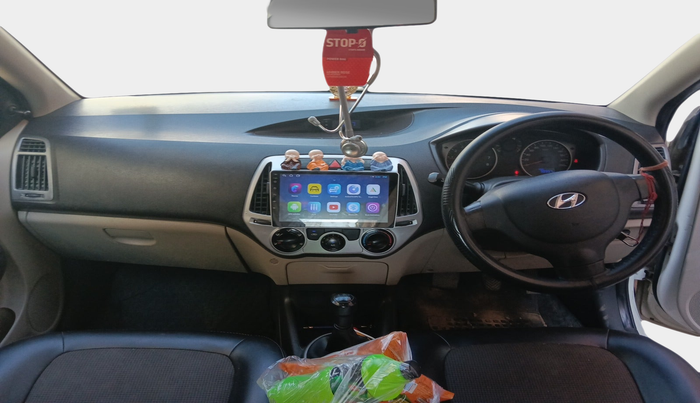 2013 Hyundai i20 MAGNA 1.2, Petrol, Manual, 70,288 km, interior