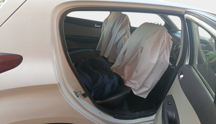 2013 Hyundai i20 MAGNA 1.2, Petrol, Manual, 70,288 km, interior