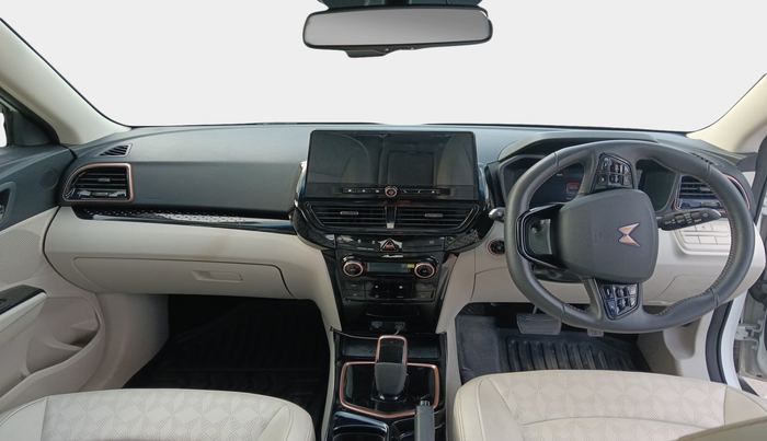 2024 Mahindra XUV400 EL 7.2 KW, Electric, Automatic, 13,550 km, interior