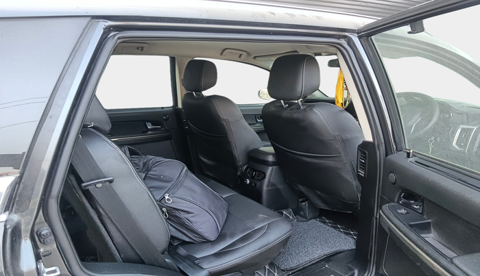 2018 Tata Hexa XT 4X2 6 STR, Diesel, Manual, 43,920 km, interior