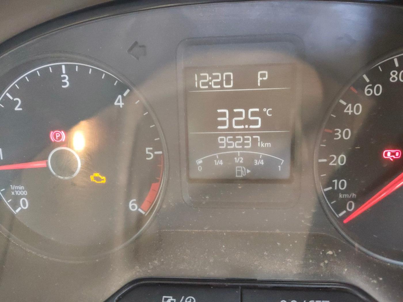 2015 Volkswagen Vento HIGHLINE 1.5 AT, Diesel, Automatic, 95,237 km, interior
