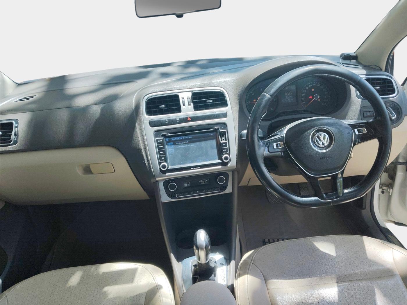 2015 Volkswagen Vento HIGHLINE 1.5 AT, Diesel, Automatic, 95,237 km, interior