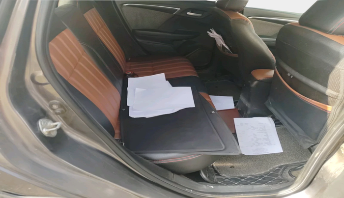 2018 Honda WR-V 1.5L I-DTEC VX MT, Diesel, Manual, 2,21,354 km, interior