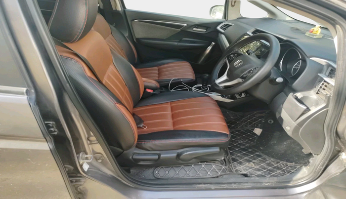 2018 Honda WR-V 1.5L I-DTEC VX MT, Diesel, Manual, 2,21,354 km, interior