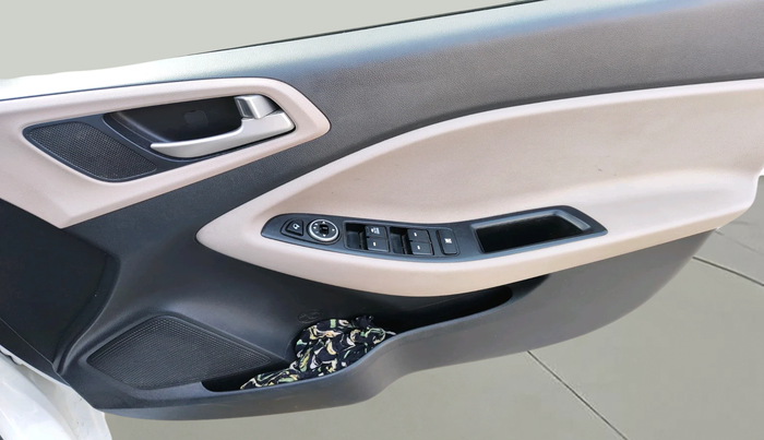 2019 Hyundai Elite i20 SPORTZ PLUS 1.2, Petrol, Manual, 55,002 km, interior