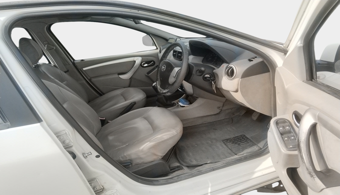 2015 Nissan Terrano XL D PLUS, Diesel, Manual, 1,01,041 km, interior