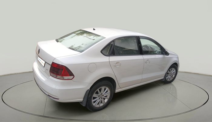 2015 Volkswagen Vento HIGHLINE DIESEL 1.5, Diesel, Manual, 3,49,340 km, exterior
