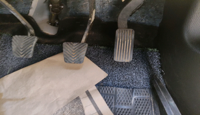 2023 KIA CARENS PREMIUM 1.5 PETROL 7 STR, Petrol, Manual, 79,759 km, interior