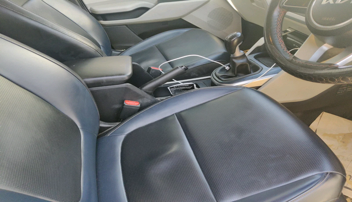 2023 KIA CARENS PREMIUM 1.5 PETROL 7 STR, Petrol, Manual, 79,759 km, interior