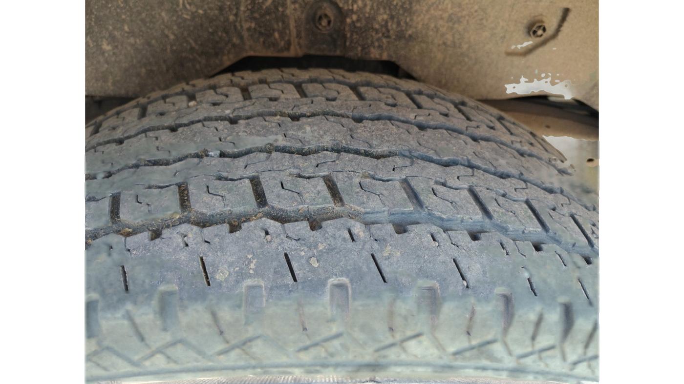 2021 Mahindra Thar LX PETROL HT 4WD AT, Petrol, Automatic, 41,884 km, tyre