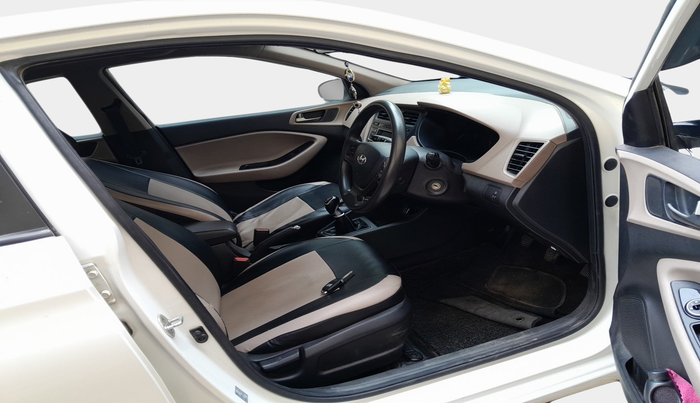 2015 Hyundai Elite i20 MAGNA 1.4 CRDI, Diesel, Manual, 1,00,520 km, interior
