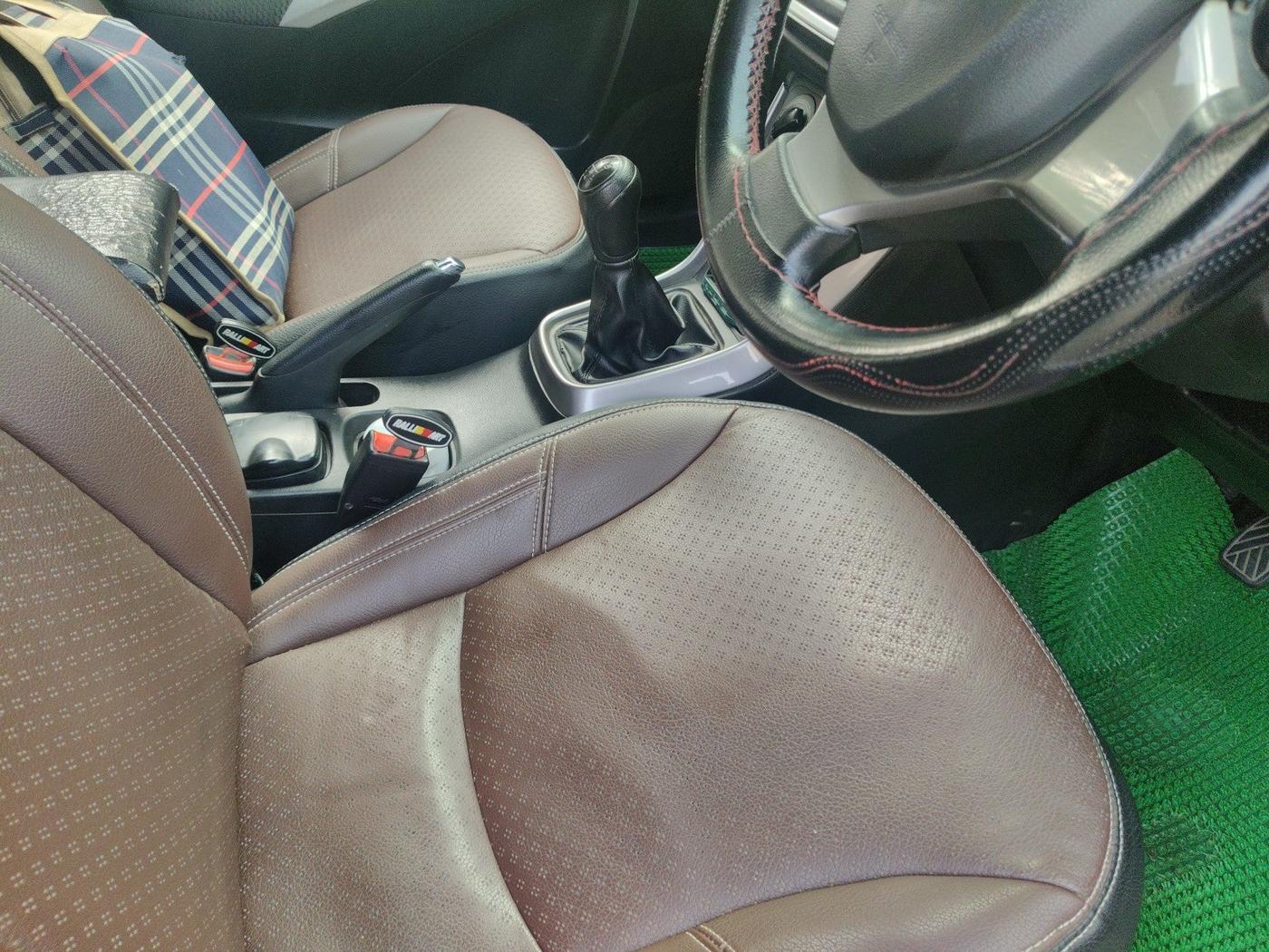 2022 Maruti S Cross SIGMA 1.5, Petrol, Manual, 76,357 km, interior