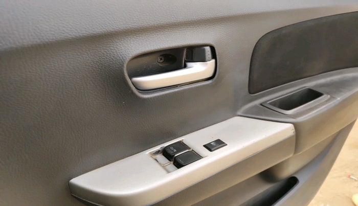 2011 Maruti Wagon R 1.0 LXI CNG, Petrol, Manual, 1,33,222 km, interior