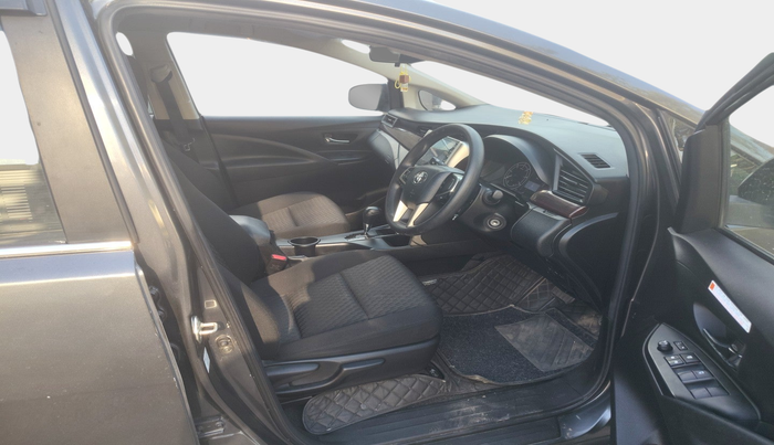 2021 Toyota Innova Crysta 2.4 GX 7 STR, Diesel, Manual, 56,749 km, interior