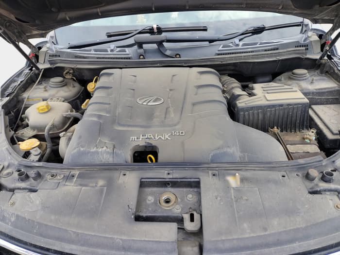 2016 Mahindra XUV500 W8 AT 1.99, Diesel, Automatic, 79,088 km, exterior