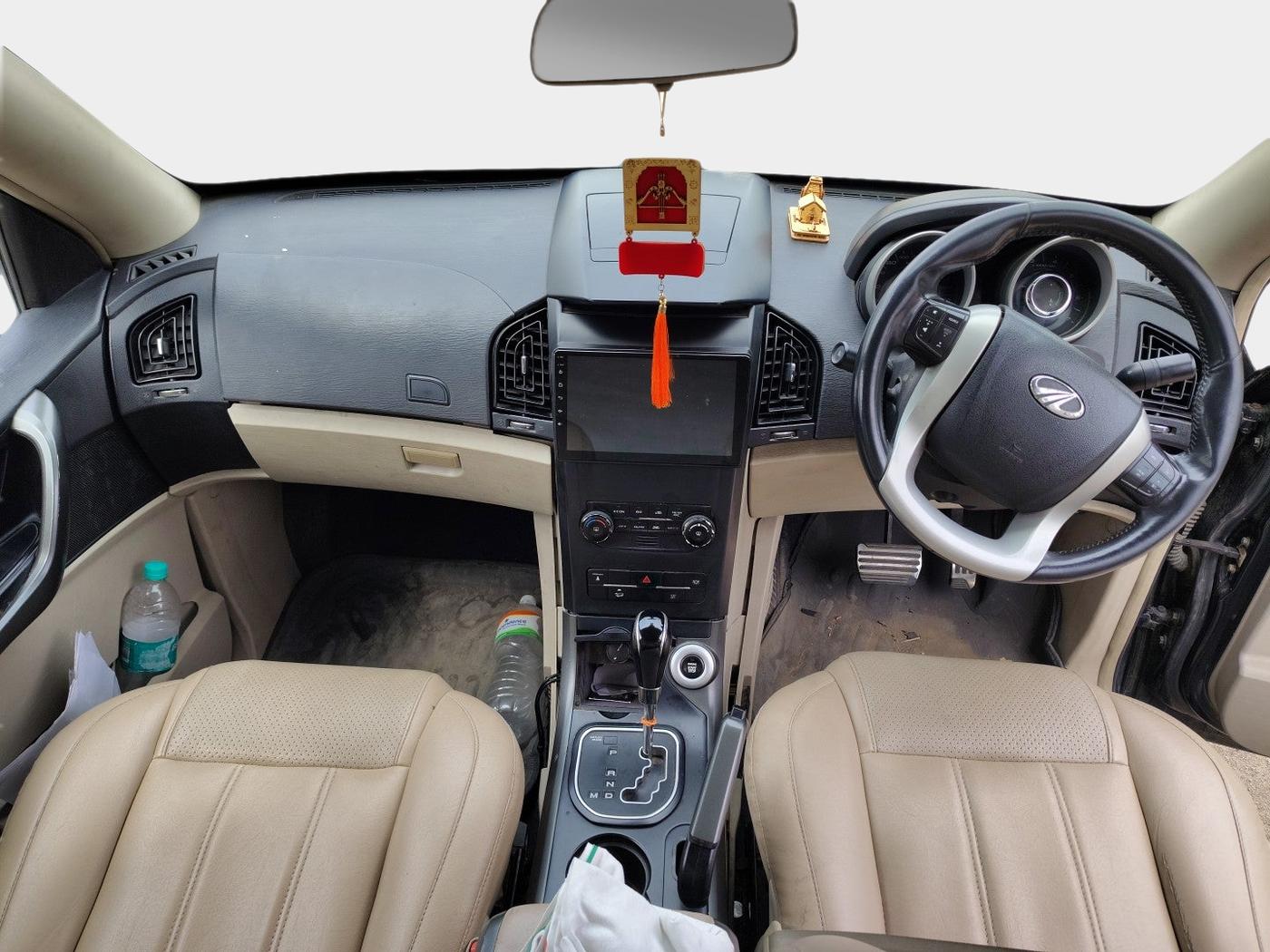 2016 Mahindra XUV500 W8 AT 1.99, Diesel, Automatic, 79,088 km, interior