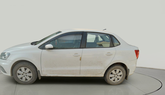 2017 Volkswagen Ameo TRENDLINE 1.2L, Petrol, Manual, 66,600 km, exterior
