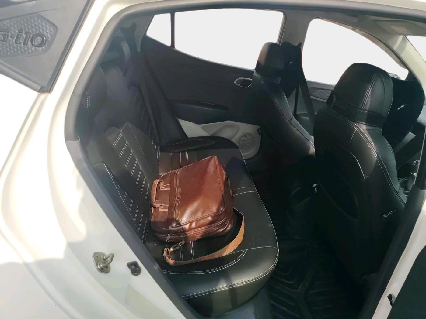 2020 Hyundai GRAND I10 NIOS SPORTZ 1.2 KAPPA VTVT CNG, CNG, Manual, 1,23,526 km, interior