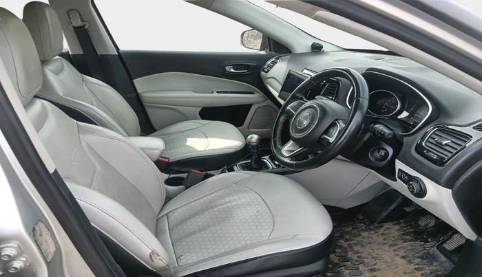 2017 Jeep Compass LIMITED 2.0 DIESEL 4X4, Diesel, Manual, 1,12,514 km, interior