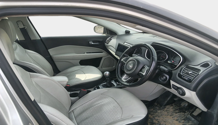 2017 Jeep Compass LIMITED 2.0 DIESEL 4X4, Diesel, Manual, 1,12,514 km, interior