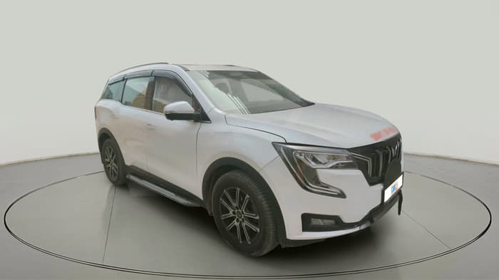 2022 Mahindra XUV700 AX 7 LUXURY D MT 7 STR, Diesel, Manual, 87,318 km, exterior
