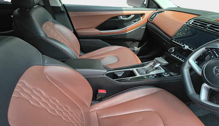 2023 Hyundai ALCAZAR PLATINUM(O) 7STR 1.5 AT, Diesel, Automatic, 72,922 km, interior