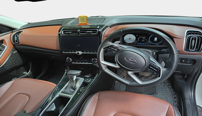2023 Hyundai ALCAZAR PLATINUM(O) 7STR 1.5 AT, Diesel, Automatic, 72,922 km, interior