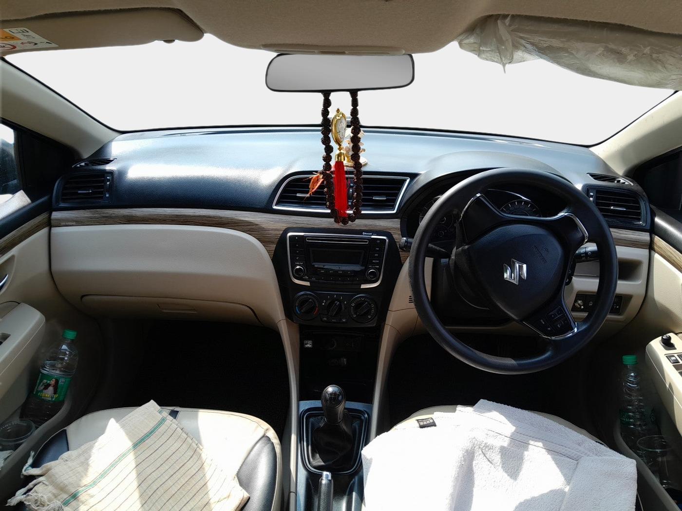 2022 Maruti Ciaz SIGMA 1.5 SHVS MT  PETROL, Petrol, Manual, 58,930 km, interior