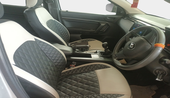 2022 Renault Kiger RXE MT, Petrol, Manual, 21,823 km, interior