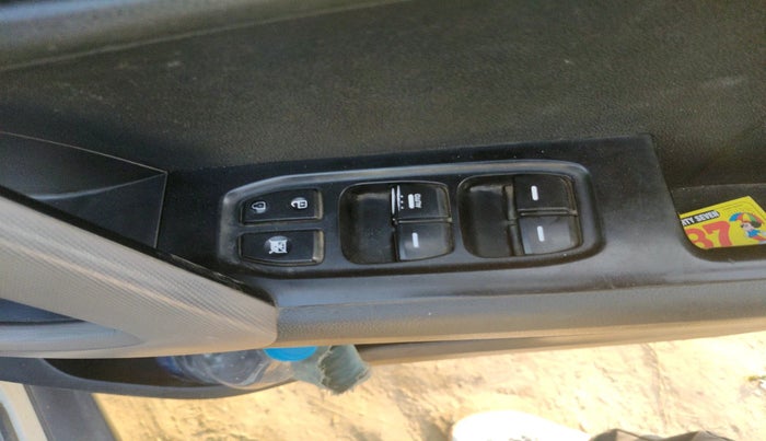 2018 Hyundai Creta SX 1.6 DIESEL, Diesel, Manual, 2,17,577 km, interior