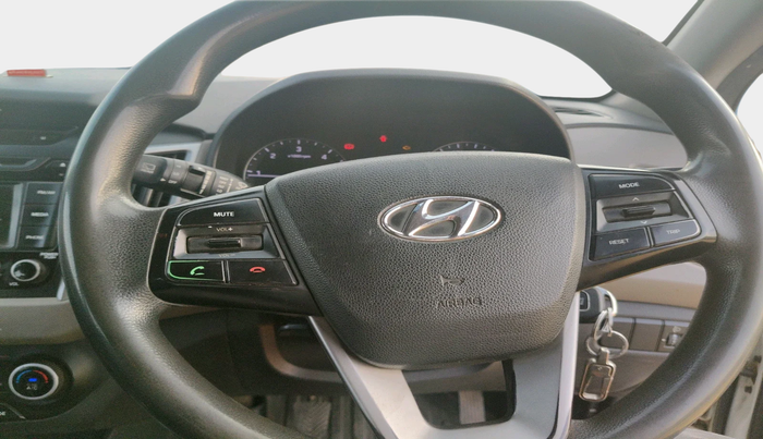 2018 Hyundai Creta SX 1.6 DIESEL, Diesel, Manual, 2,17,577 km, interior