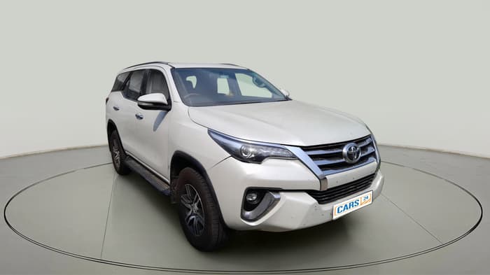 2017 Toyota Fortuner 2.8 4X4 AT, Diesel, Automatic, 1,21,476 km, exterior