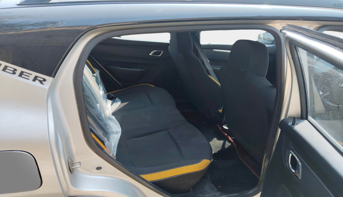 2024 Renault Kwid CLIMBER MT 1.0, Petrol, Manual, 8,795 km, interior