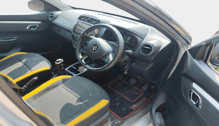2024 Renault Kwid CLIMBER MT 1.0, Petrol, Manual, 8,795 km, interior