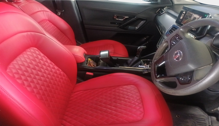 2023 Tata Harrier XT PLUS 2.0L KRYOTEC DARK EDITON, Diesel, Manual, 1,00,310 km, interior