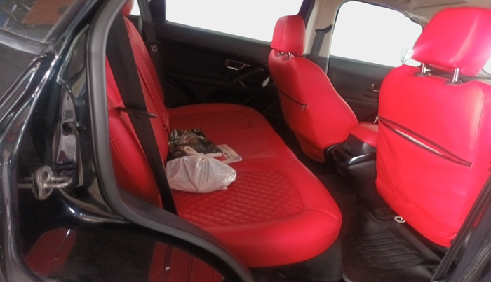 2023 Tata Harrier XT PLUS 2.0L KRYOTEC DARK EDITON, Diesel, Manual, 1,00,310 km, interior